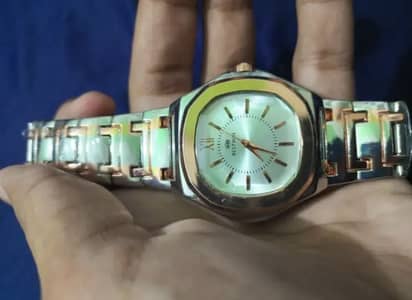 Premium watch 10/10 barely used
