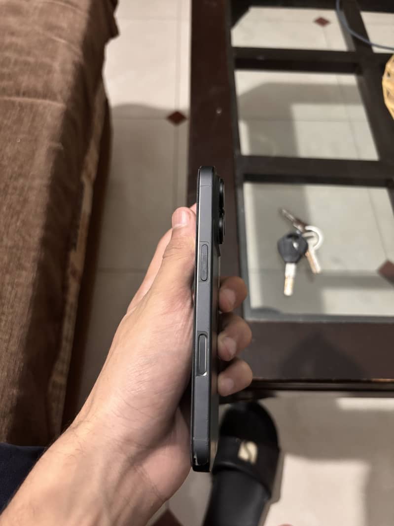 Apple iPhone 16 Pro (Jv) 256 4