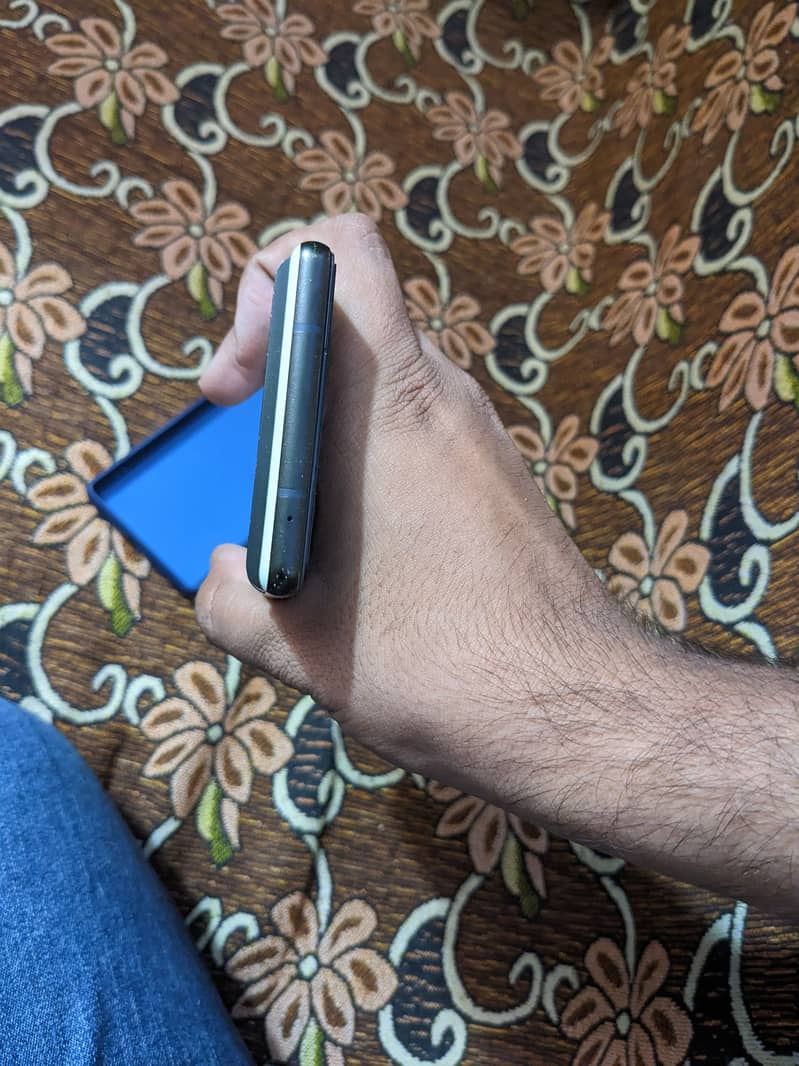 Google Pixel 6 5