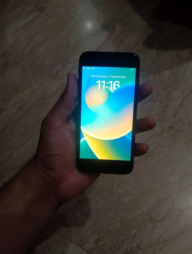 Apple iPhone 8 2