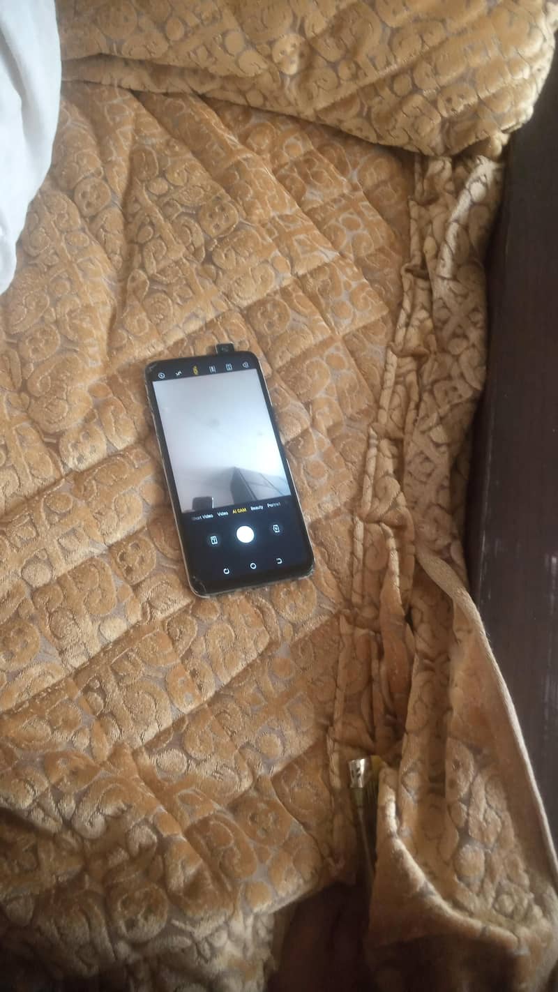 Tecno CAMON 15 Pro 1