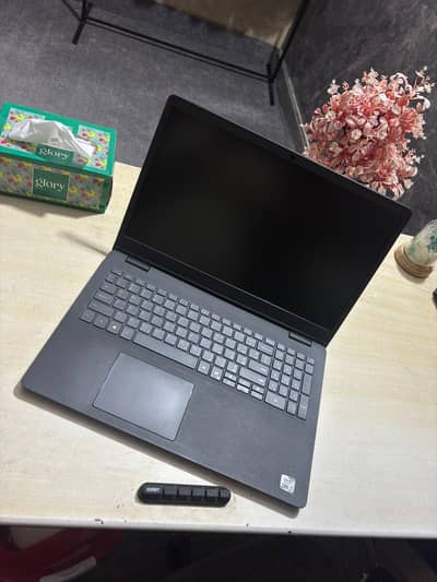 Dell Inspiron 10th Gen with 8gb/ 1TB HDD 15.6 Display