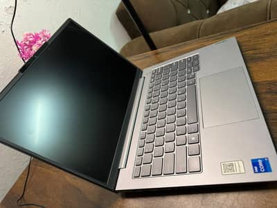 Lenovo ThinkBook 14 G6 IRL-Core i7 13Gen | like new