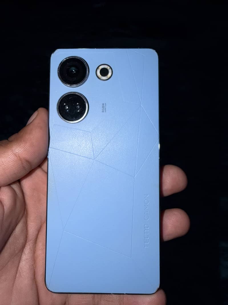 Tecno CAMON 20 0
