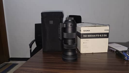 Sigma 150-600mm f/5-6.3 Sports Lens Nikon Mount – Box, Case, Hood – M