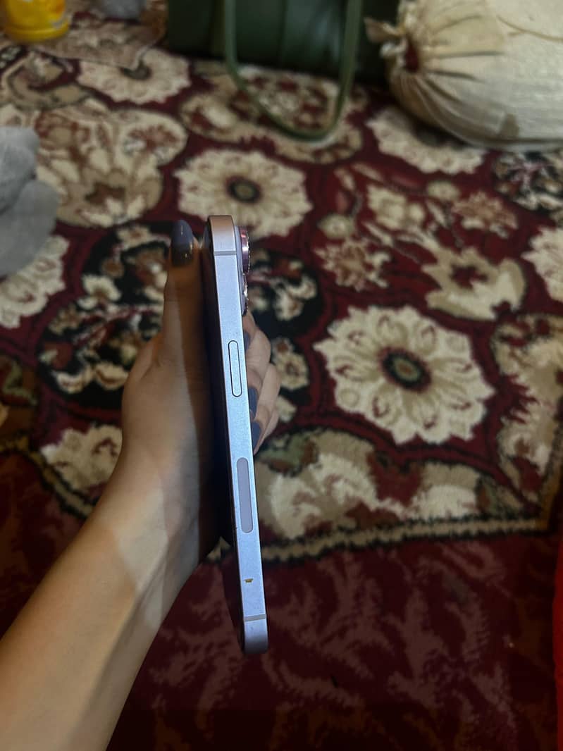 Apple iPhone 14 5