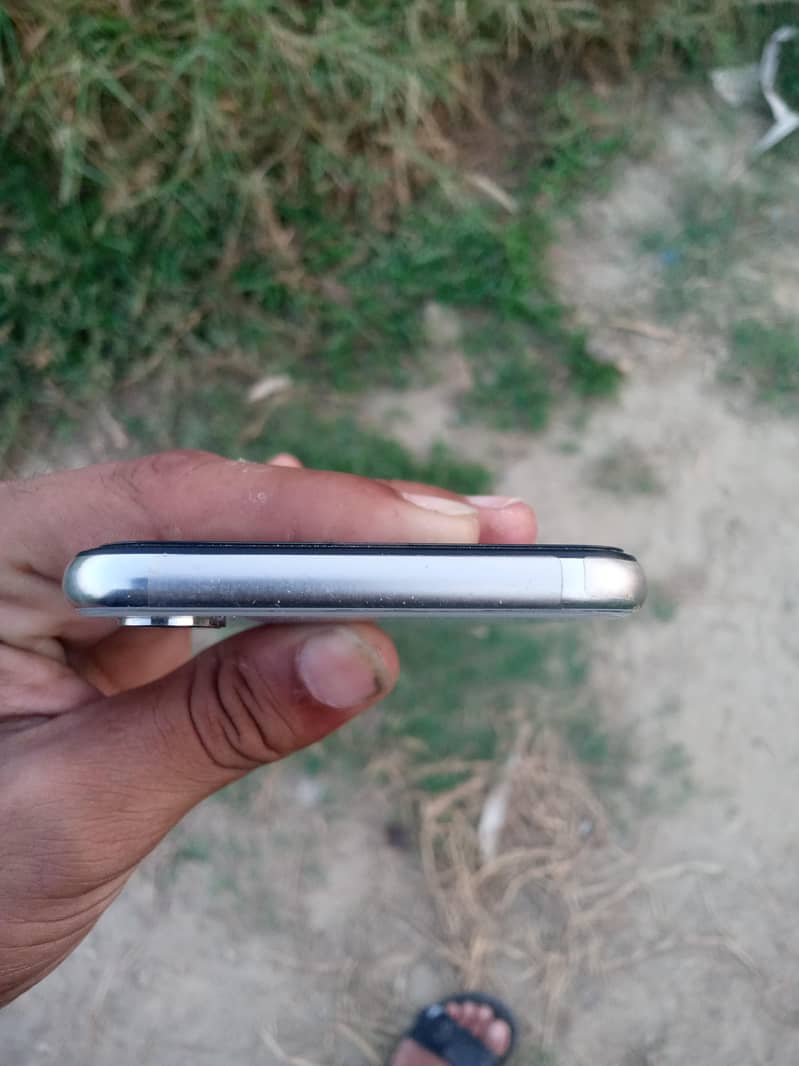 Apple iPhone X 1