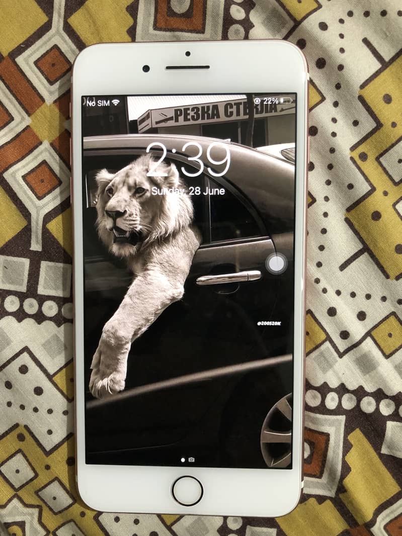 Apple iPhone 7 Plus 0