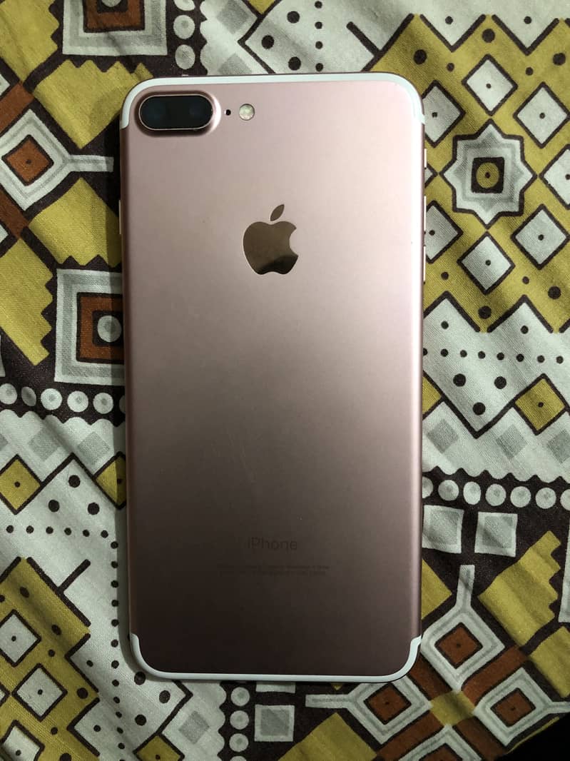 Apple iPhone 7 Plus 2