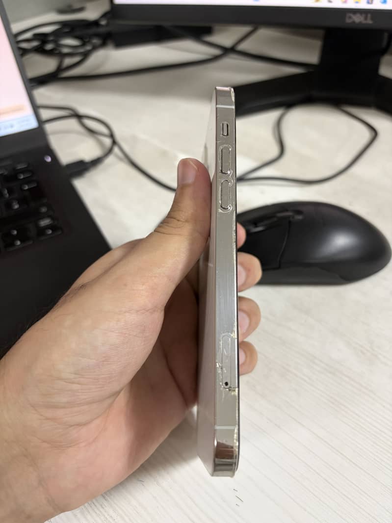 Apple iPhone 12 Pro 1