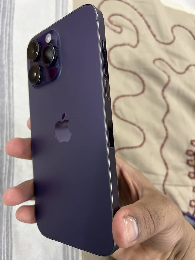 Apple iPhone 14 Pro Max 1