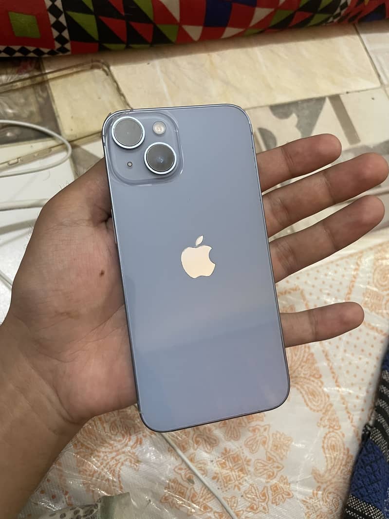Apple iPhone 14 4