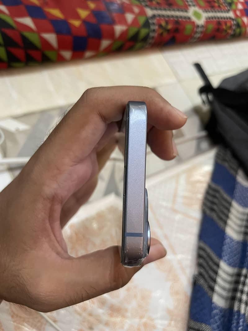 Apple iPhone 14 6