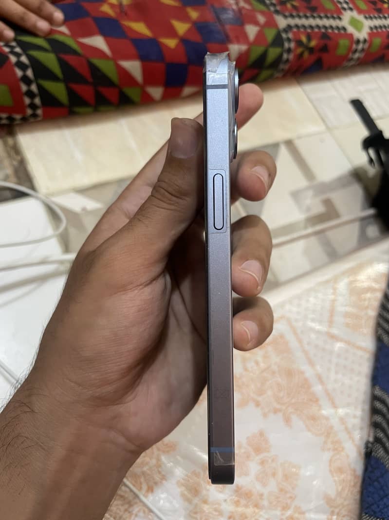 Apple iPhone 14 7