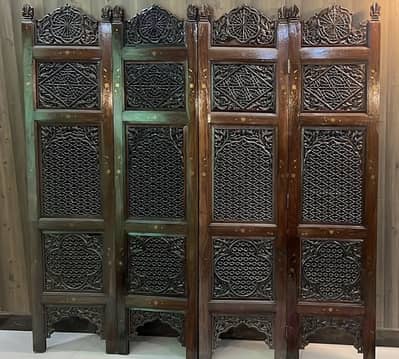 wooden partition screen