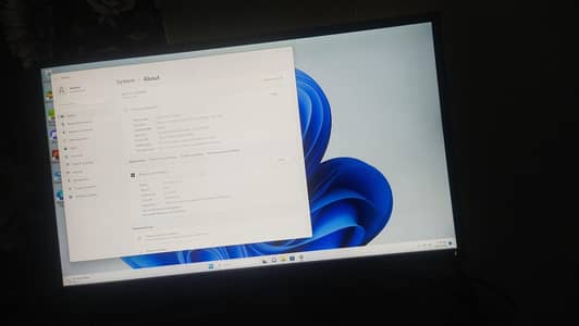 Full gaming setup with 5 gb Graphic card