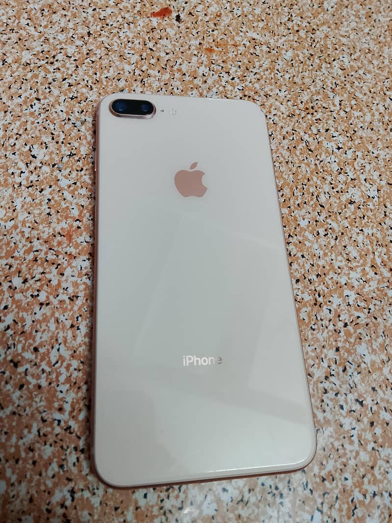 Apple iPhone 8 Plus 1