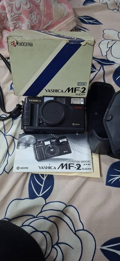 Yashica MF 2 super autofocus