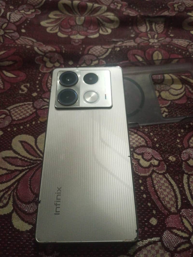 Infinix Note 40 1