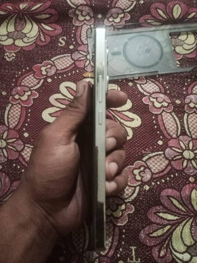 Infinix Note 40 4