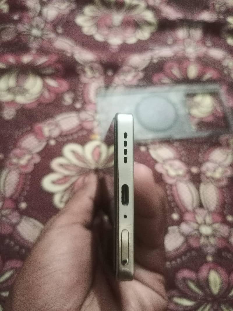 Infinix Note 40 5