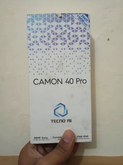 Tecno camon 40 pro