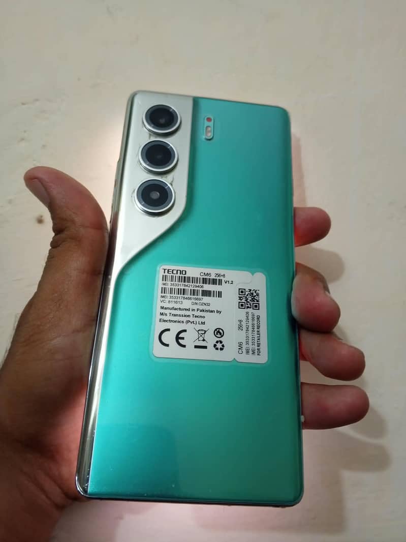 Tecno camon 40 pro 1
