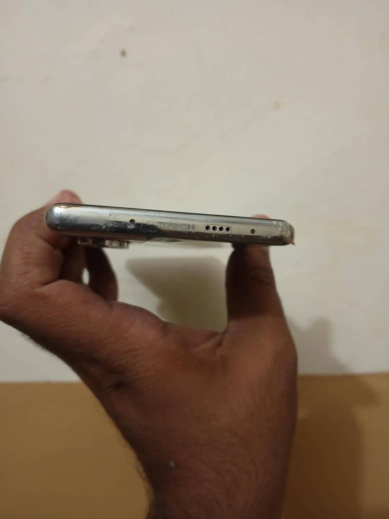 Tecno camon 40 pro 3