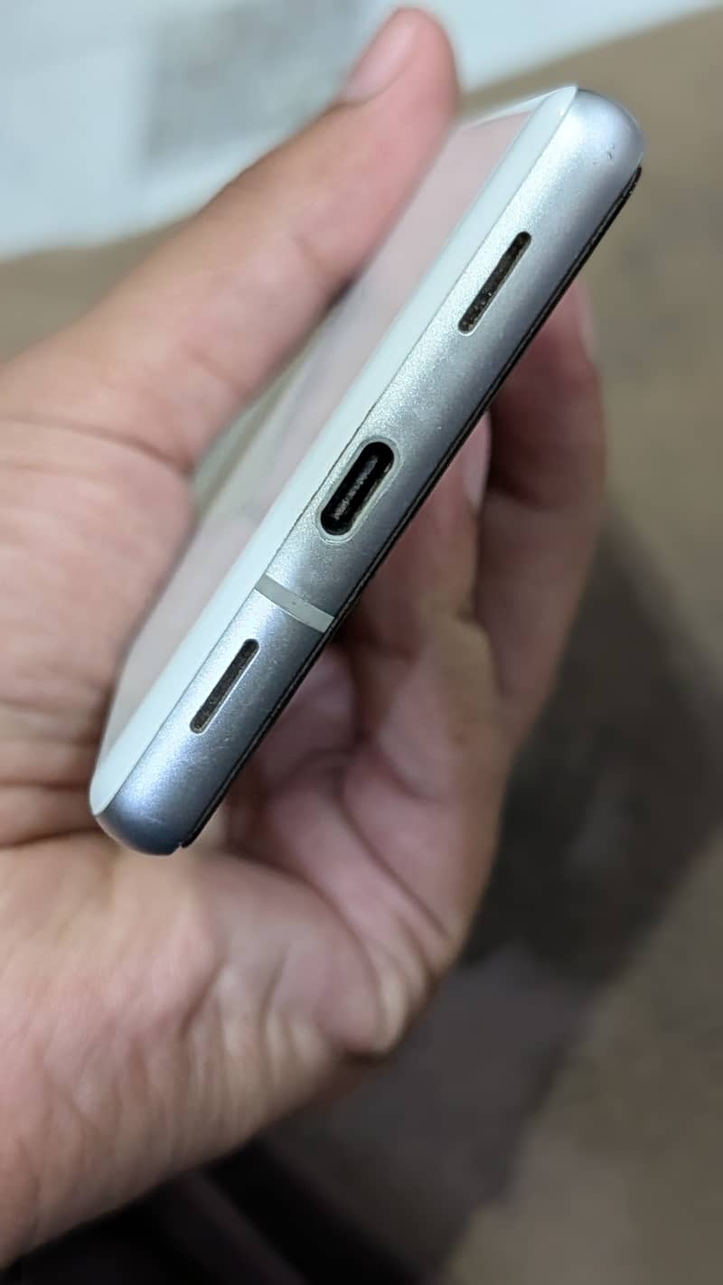 Google Pixel 7a 1
