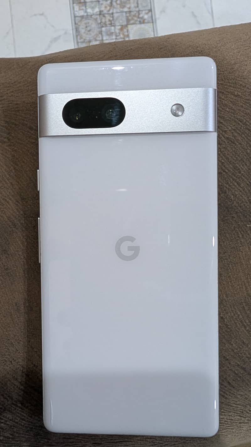 Google Pixel 7a 5