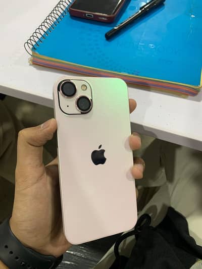 Apple iPhone 13