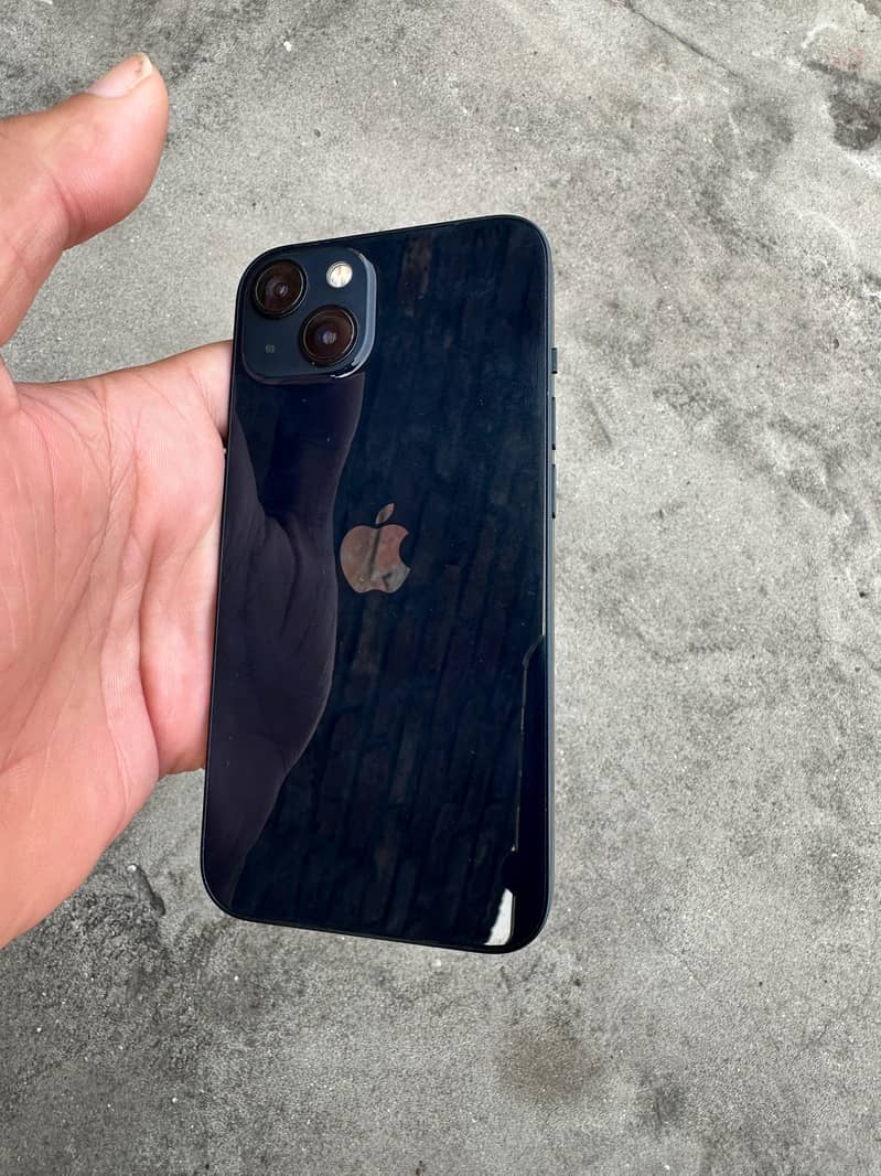 Apple iPhone 13 9