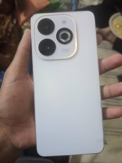 Infinix Smart 8 Pro