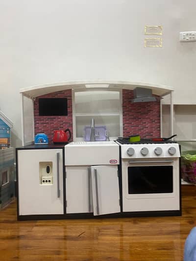 Little Tikes modern kitchen set