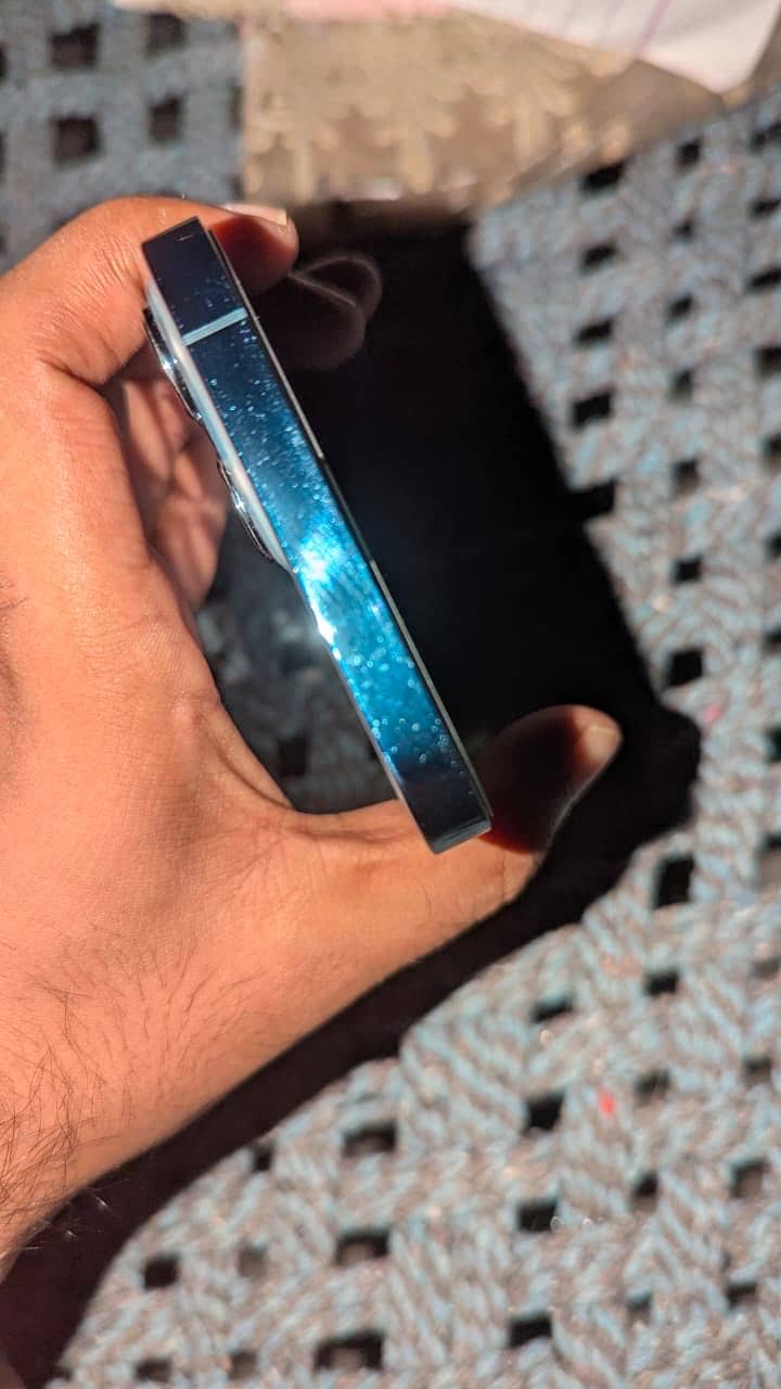 Apple iPhone 13 Pro Max 5