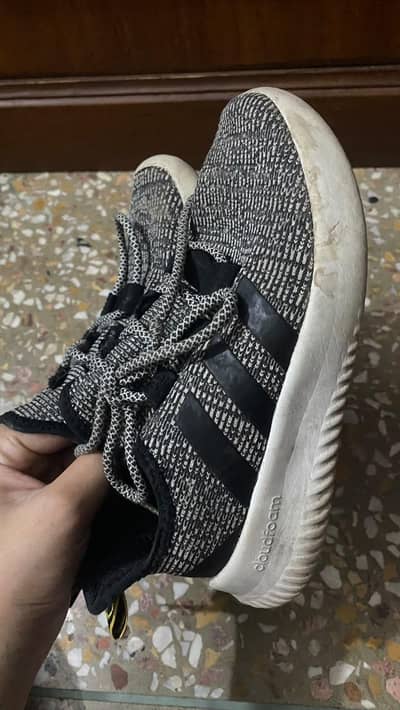 grey shoes