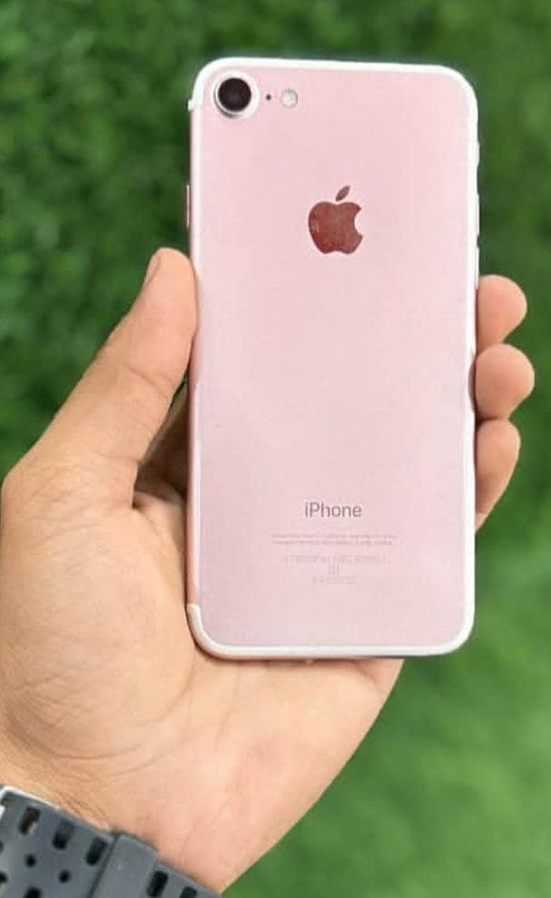 Apple iPhone 7 1