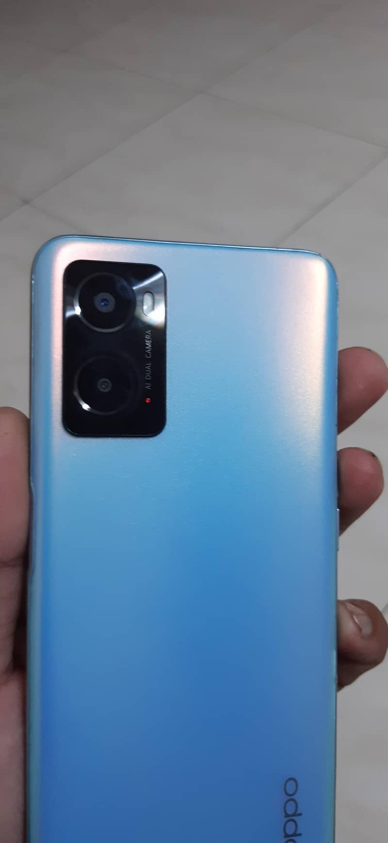 OPPO A76 1
