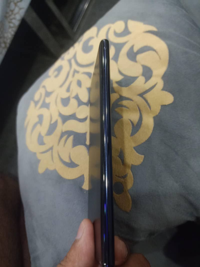 Samsung Mobile Note 10 Plus 3