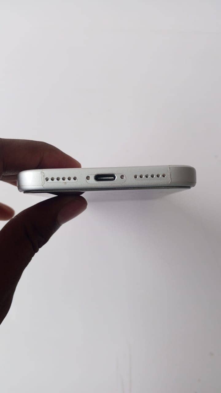 Apple iPhone 17 Pro Max 3