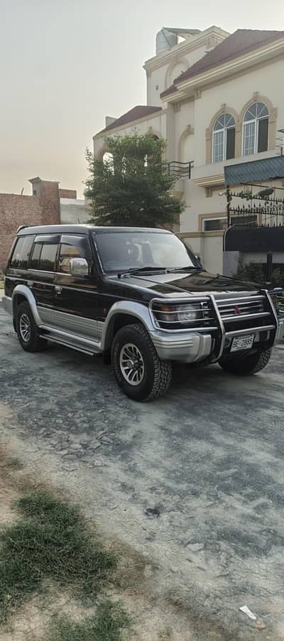 Mitsubishi Pajero 1993