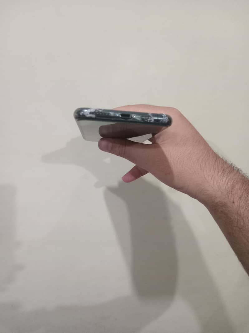 Apple iPhone 11 Pro Max 0