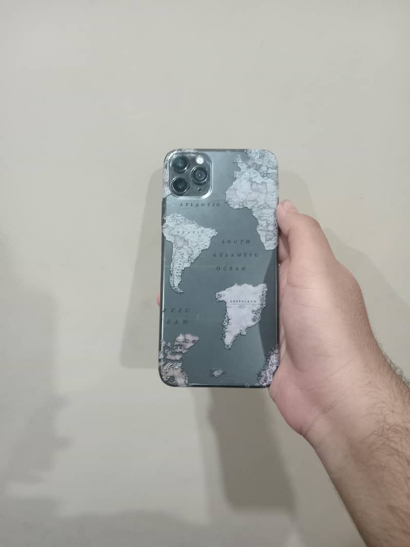 Apple iPhone 11 Pro Max 3