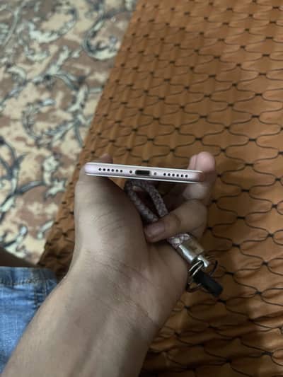 Apple iPhone 7