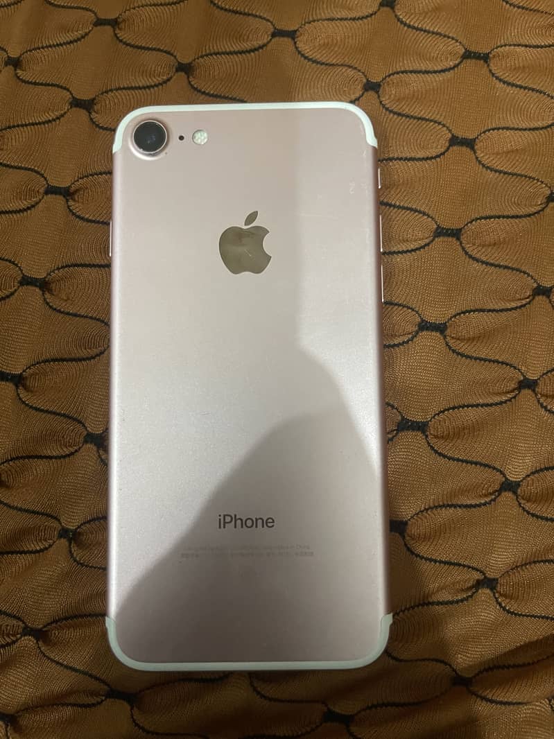 Apple iPhone 7 2