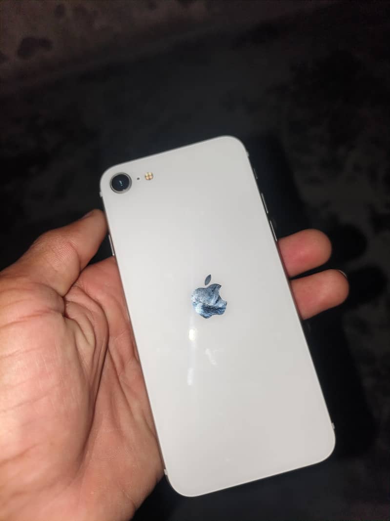 Apple iPhone SE 0