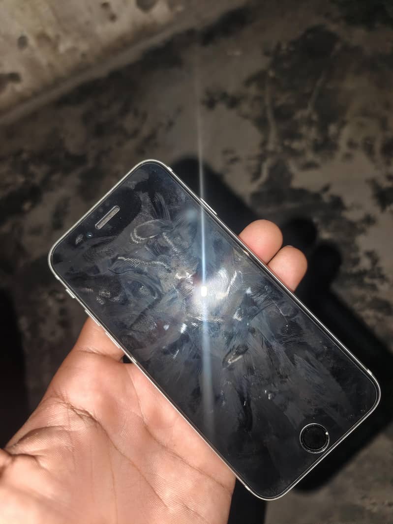 Apple iPhone SE 1