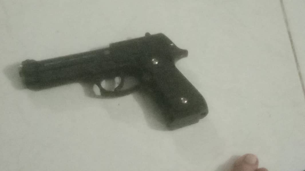 pistol 0
