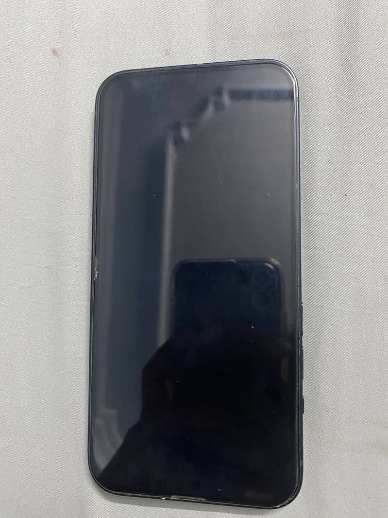 Apple iPhone 13 4