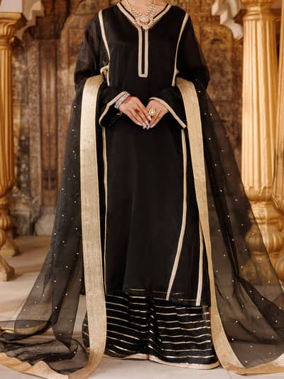 Almirah Orgenza 3 piece dress, just 1 time wear, with original cover,